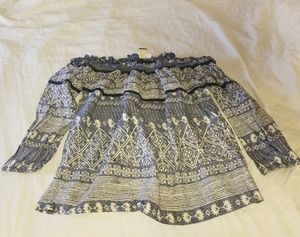 Roxy Off the shoulder Crop Top